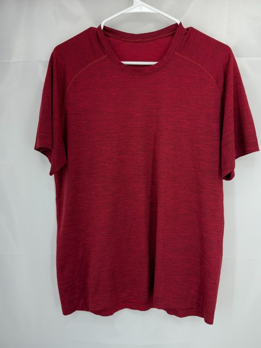 Lululemon Men L Swiftly Tech Shirt Short Sleeve Red Athletic Activewear Gym